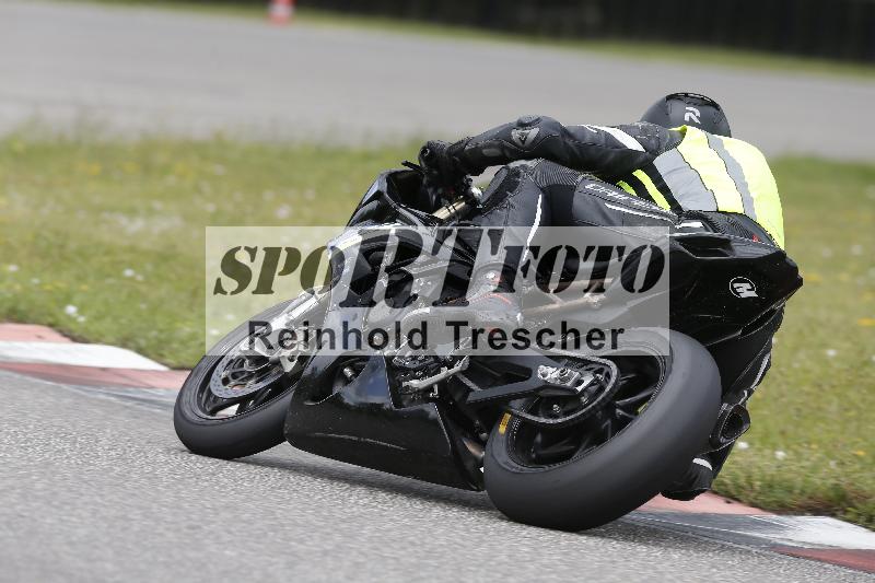 Archiv-2025/22 06.06.2025 DISCOVER the BIKE ADR/Race 3 rot/70